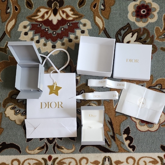 Dior Other - Dior White and Gold Packaging Set